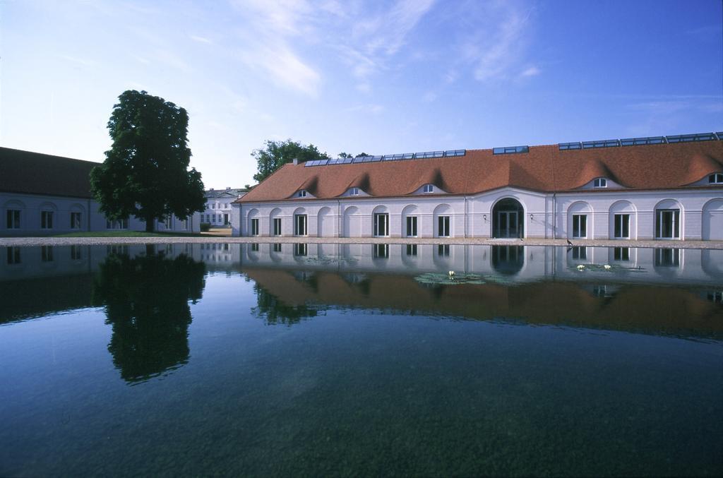 Hotel Schloss Neuhardenberg Экстерьер фото